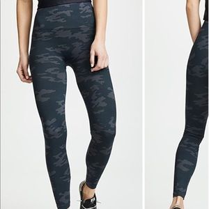 SPANX seamless Camo Leggings